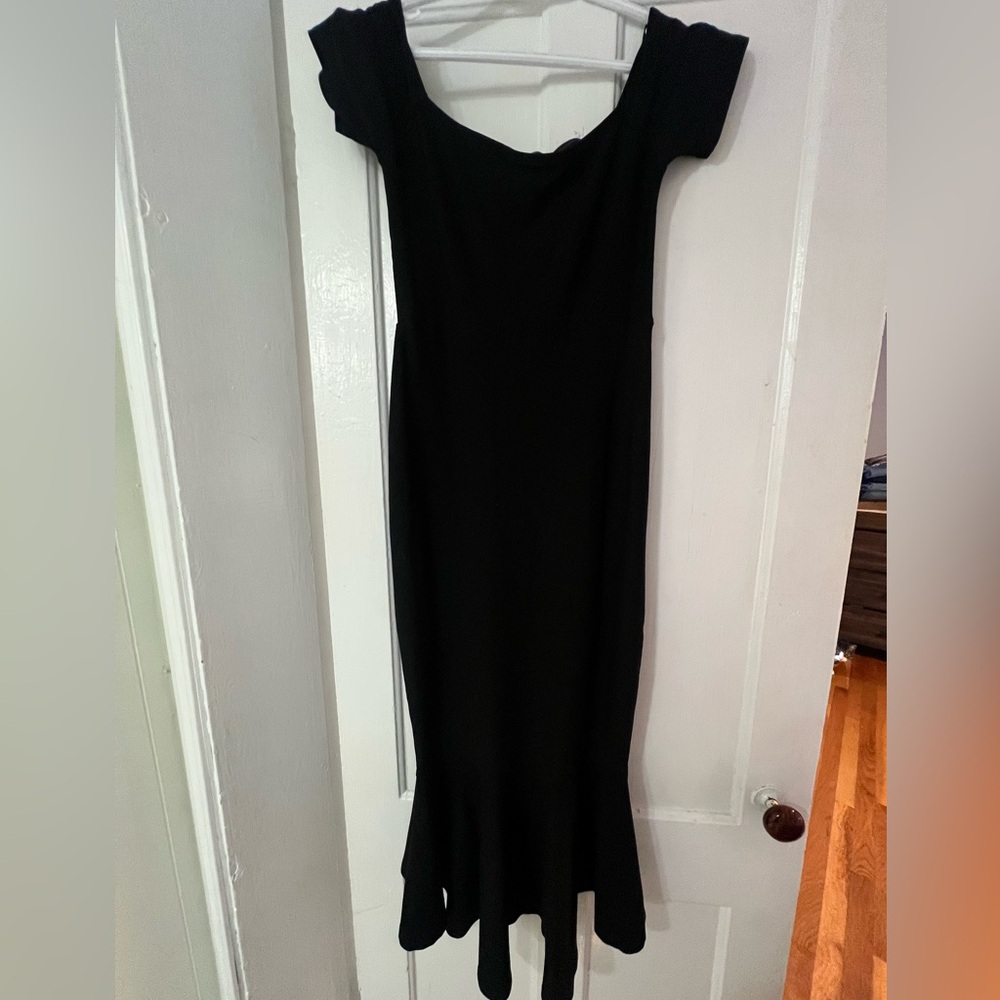 Lulu's Classic Black Maxi Dress